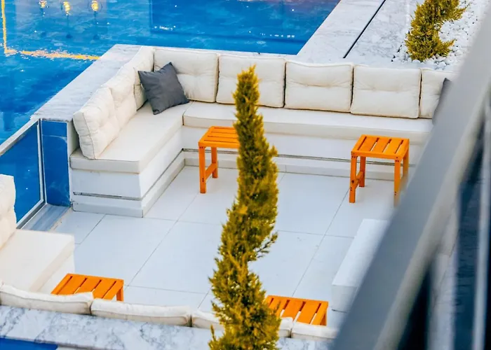 Kont Exclusive Otel *