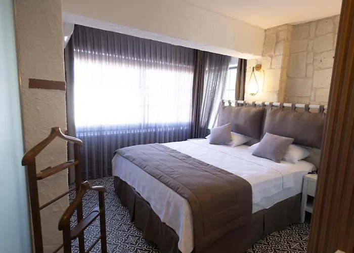 Kont Exclusive Otel *