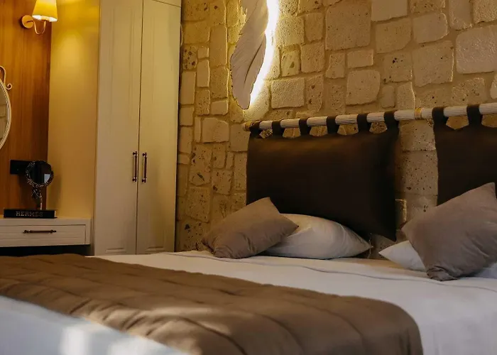 Kont Exclusive Otel *